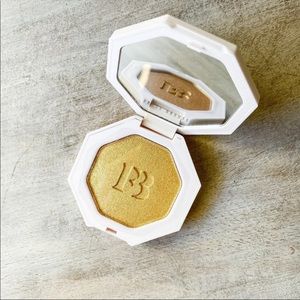 Fenty Beauty Rihanna Killawatt Freestyle Highlight